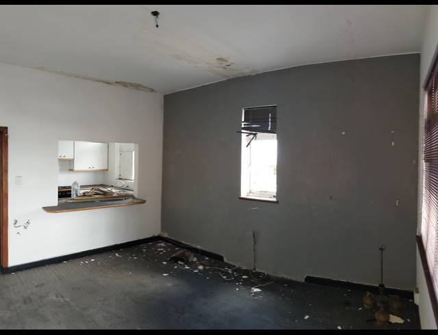 1 BEDROOM SECTIONAL TITLE FOR SALE IN GQEBERHA CENTRAL